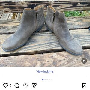 Clarks Women's Leather Taupe/Gray Ankle Boots